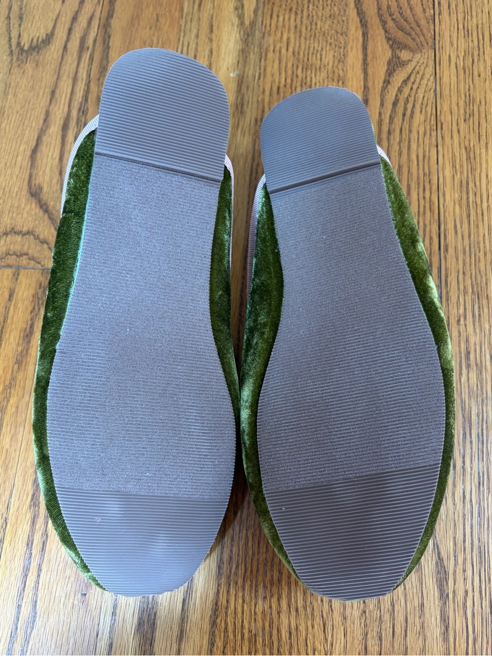 Madewell Ezra Mule Slipper in Green Velvet Pink Piping - Picture 7 of 9